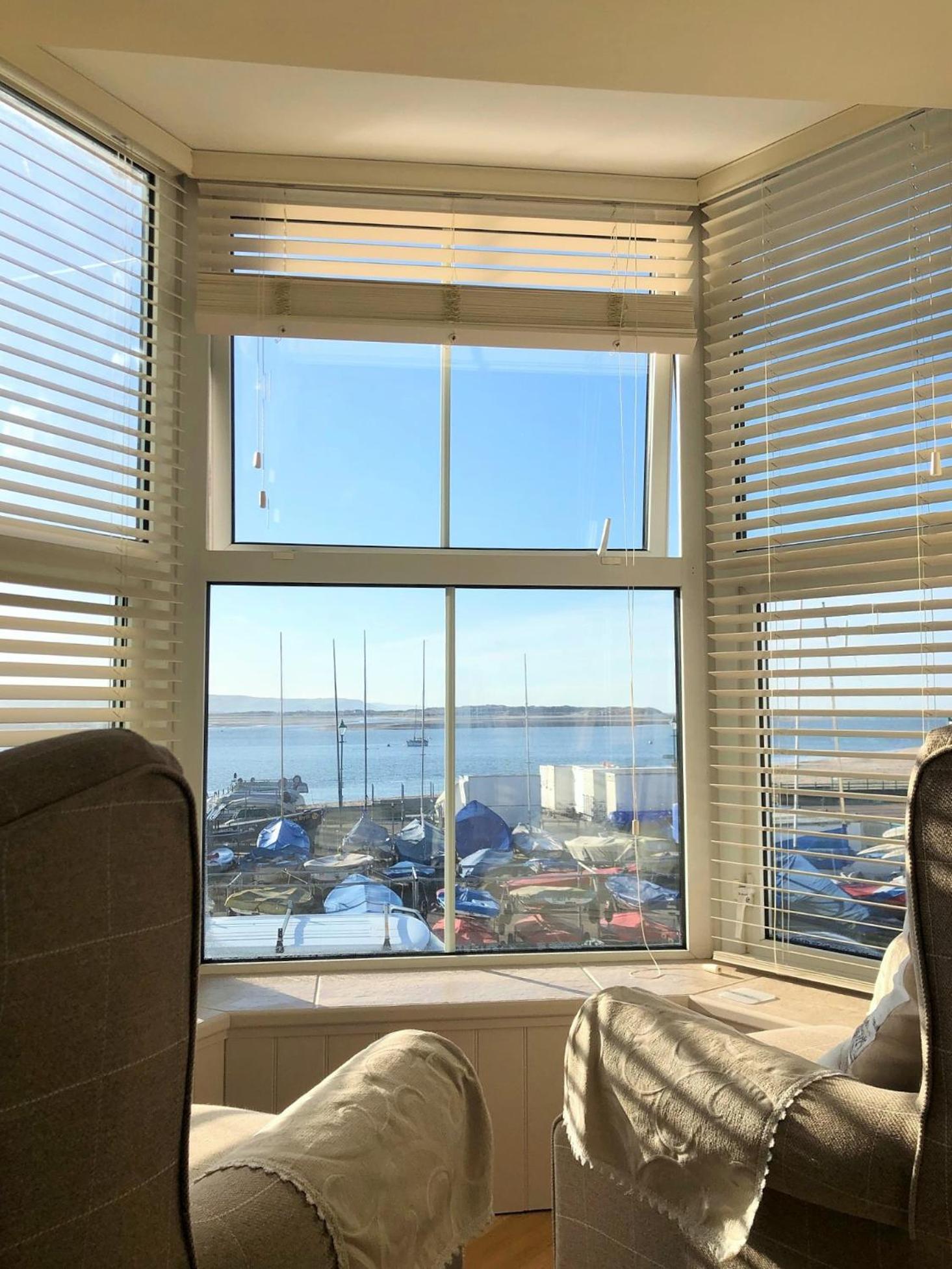 Popular Sea View Apartment Aberdyfi Esterno foto